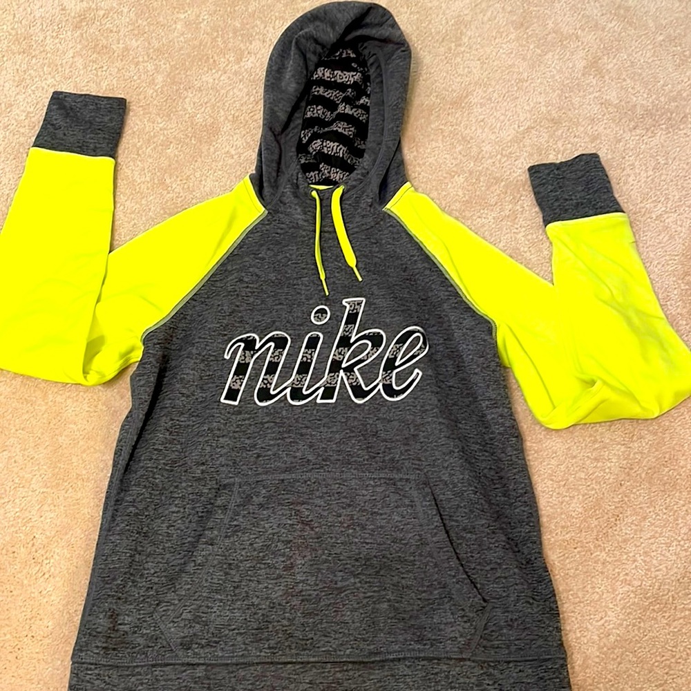 Nike thermafit pullover